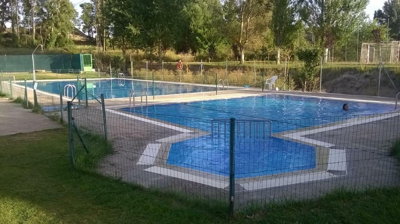 Apartamento Ribera Del Duero Reserva Tubilla del Lago Exterior photo